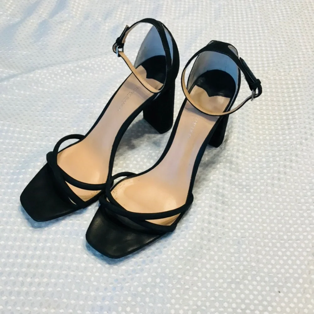 Tony bianco heels‎